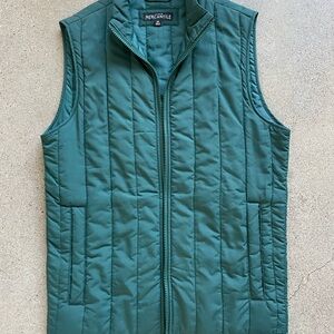 Men’s size XS lightweight puffer vest from J. Crew
